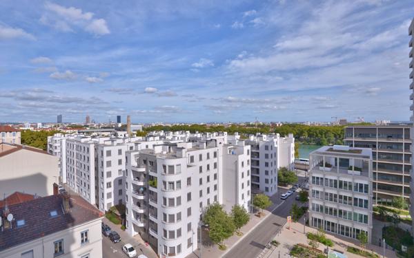 Appartement à vendre    4 pièces • 84,77 m2 Lyon 2