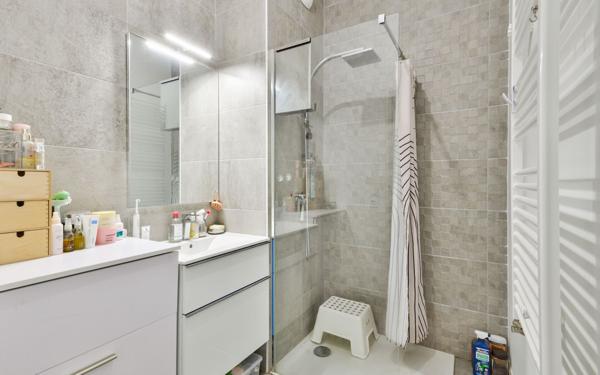 Appartement à vendre    4 pièces • 84,77 m2 Lyon 2