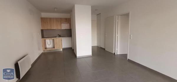Appartement à louer 2 pièces 42.34m² Roquebrune-sur-Argens (83520)