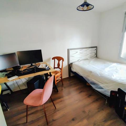 Bondy centre ville T4 1er étage avec terrasse et parking