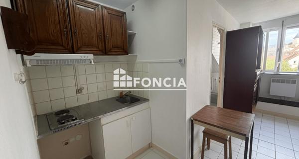 Location Studio 17.09 m² - ÉTréchy 91580