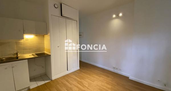 Location Studio 15.79 m² - Le Plessis-robinson 92350