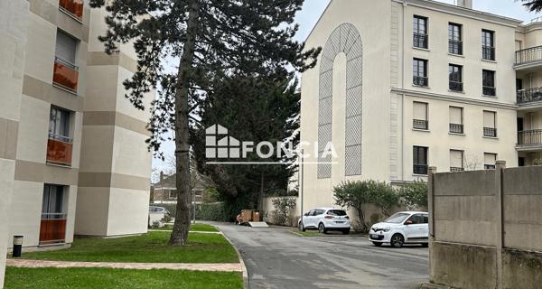 Location Studio 15.79 m² - Le Plessis-robinson 92350