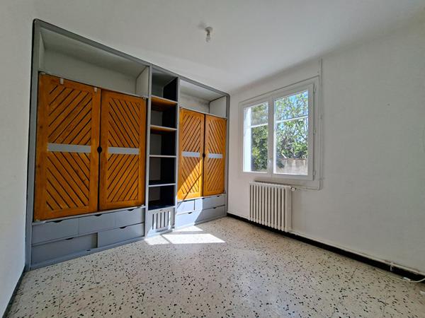A VENDRE A GARONS - Maison de plain pied - type 4 - 75m²