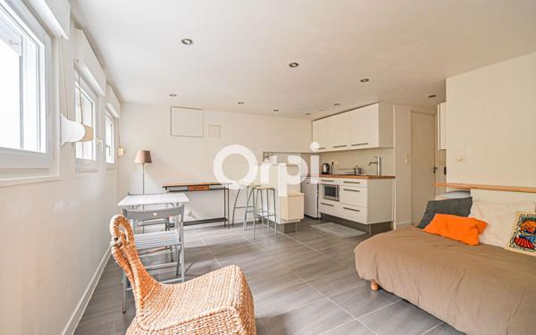 Appartement à vendre    1 pièce • 25,55 m2 Paris 20