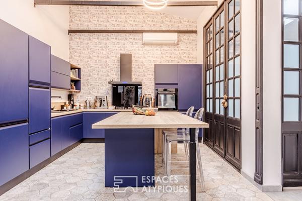 Loft de caractère dans une ancienne salle des fêtes, à deux pas de la ville