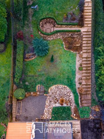 Loft de caractère dans une ancienne salle des fêtes, à deux pas de la ville