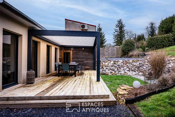 Loft de caractère dans une ancienne salle des fêtes, à deux pas de la ville