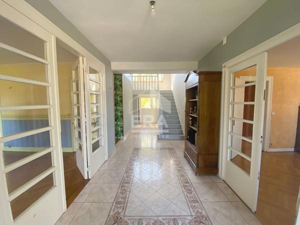 Maison Fretigney Et Velloreille 9 pièce(s) 216 m2