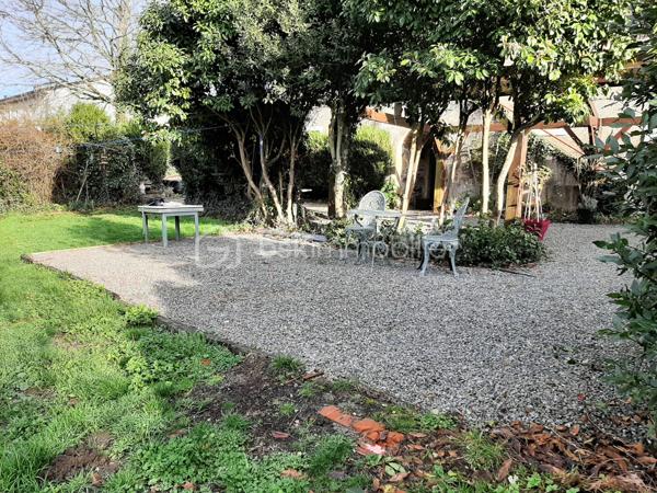 Maison d hote de 304 m²