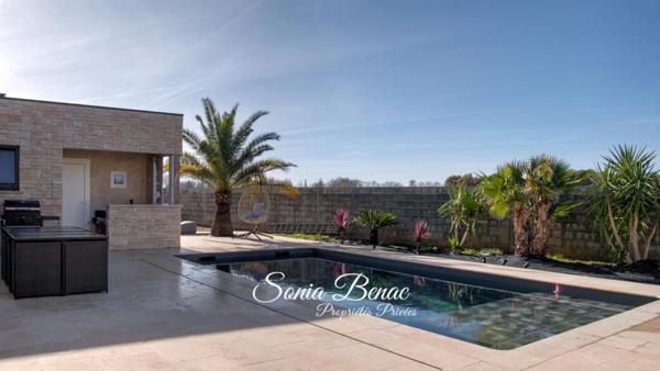 VILLA COMTEMPORAINE DE PLAIN PIED - T5 - PISCINE  - POOL HOUSE  - DOUBLE GARAGE - CARBONNE