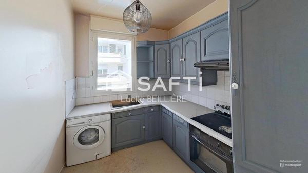 A Noisy- le Grand 93160 CHARMANT APPARTEMENT LUMINEUX  T4, 74 m², 3 chambres avec un emplacement de parking privé