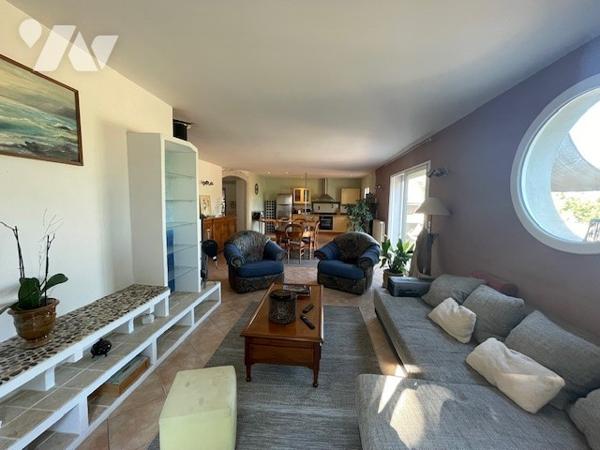 Villa T4 plus dépendances à vendre Montbazin dans l'Hérault (34),