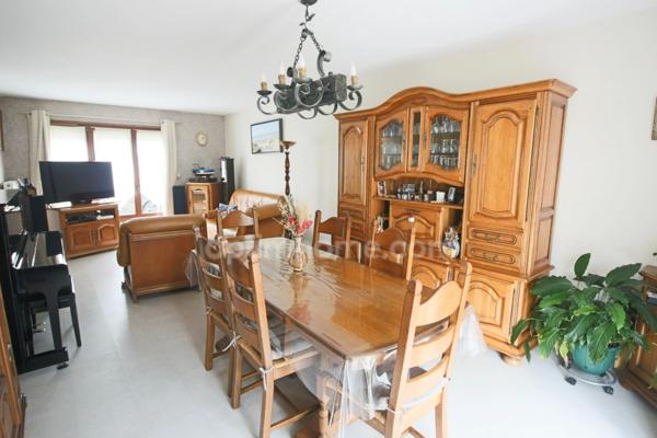 Cousinerie - Maison de 128 m2 4 chambres 1 bureau Proche des lacs