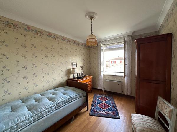 Maison 3 chambres, bureau, sous sol, garage à vendre Montauban 82