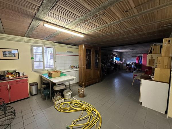 Maison 3 chambres, bureau, sous sol, garage à vendre Montauban 82