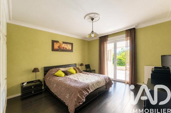 Maison à vendre 10 pièces 492 m² Yvré-l'Évêque