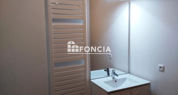 Location Appartement 2 pièces 37.03 m² - Courcouronnes 91080