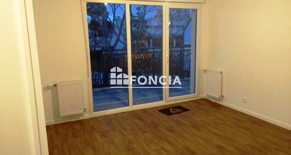 Location Appartement 2 pièces 37.03 m² - Courcouronnes 91080