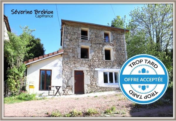 Charmante maison en pierre rénovée en 2011, au calme, terrain, 2/3 chambres, assainissement OK, Celles sur Durolle