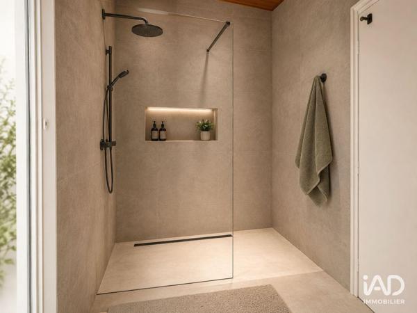 Maison à vendre 6 pièces 121 m² Saint-Hilaire-de-Riez