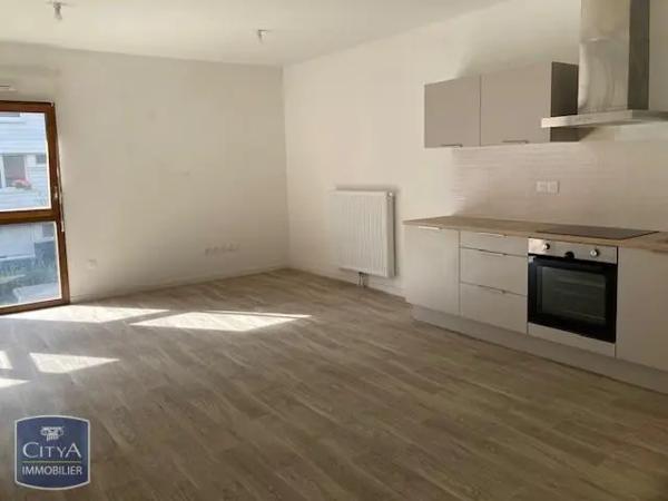 Appartement à louer 3 pièces 65.75m² Lille (59000)