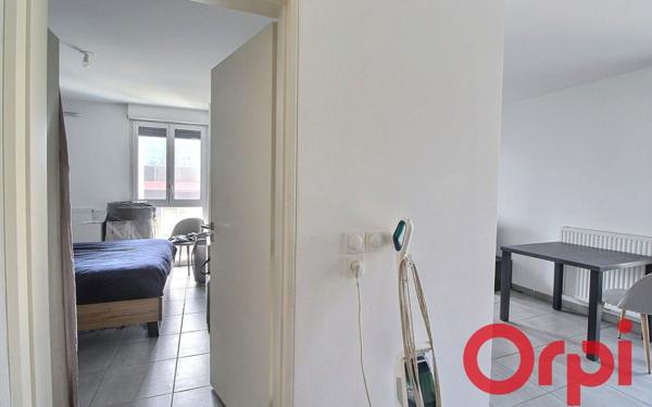 Appartement à vendre    2 pièces • 38 m2 Marseille 2