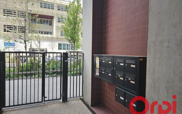 Appartement à vendre    2 pièces • 38 m2 Marseille 2