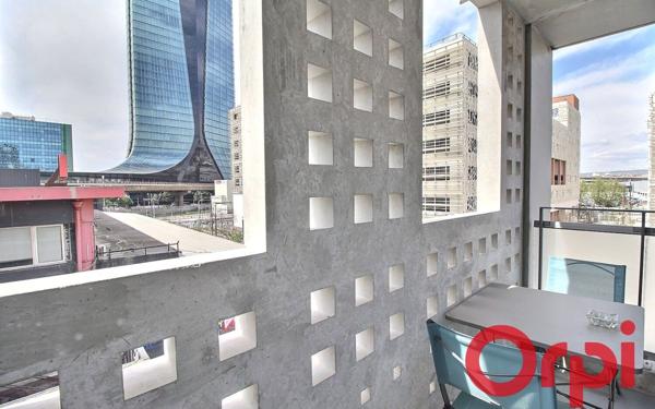 Appartement à vendre    2 pièces • 38 m2 Marseille 2