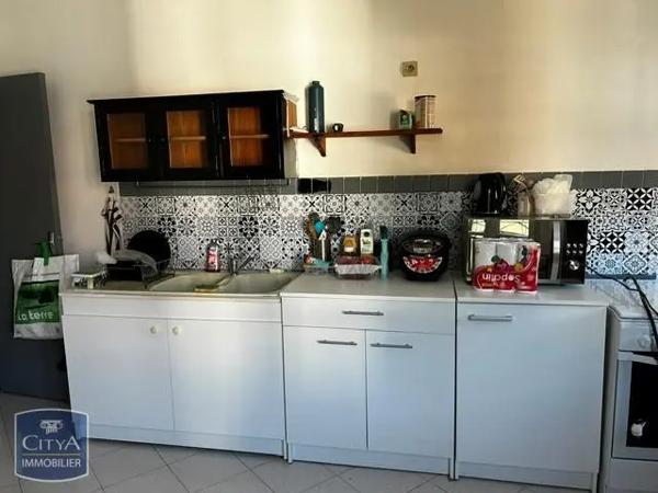 Appartement à louer 3 pièces 58.16m² Lodève (34700)
