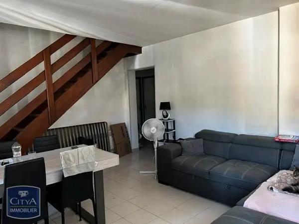 Appartement à louer 3 pièces 58.16m² Lodève (34700)