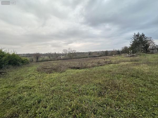 Terrain à Batir à vendre à Espinasse-Vozelle dans l'Allier (03110), ref : 2024/895-03020