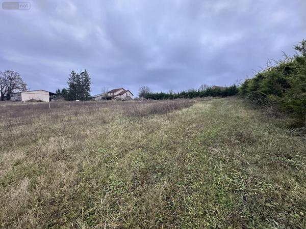 Terrain à Batir à vendre à Espinasse-Vozelle dans l'Allier (03110), ref : 2024/895-03020