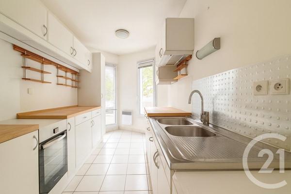 Appartement F4 à vendre  3 pièces - 85,22 m2 SURESNES - 92
