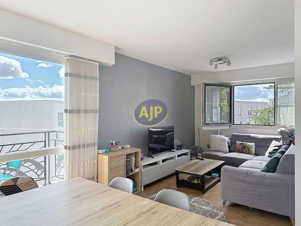 Appartement à vendre Saint Herblain - 4 pièces, 71m² avec 2 chambre(s) à 188 000€ - AJP Immobilier Nantes Jouzel