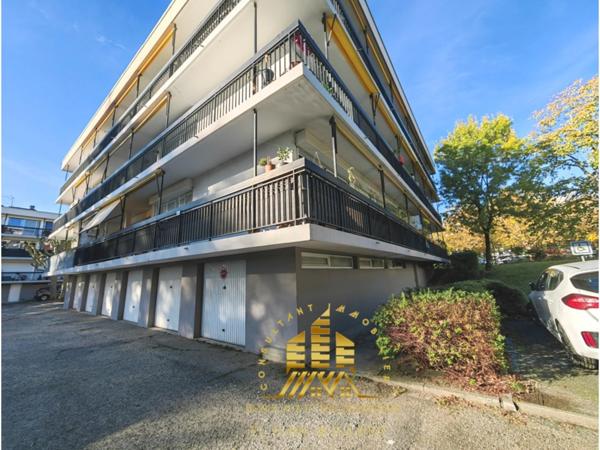 Grand garage sécurisé à Cenon (24 m²) – Résidence du Parc, accès facile
