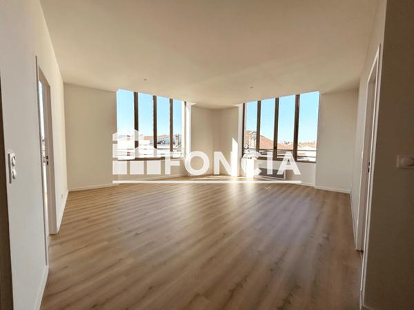 Location Appartement 3 pièces 73.72 m² - 72 BOULEVARD DU PRESIDENT CARNOT APPT 214 Agen 47000