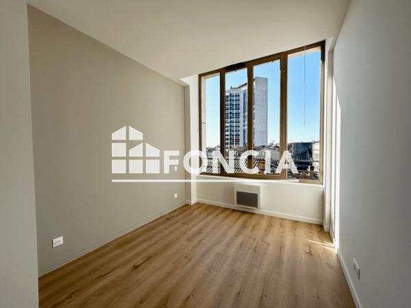 Location Appartement 3 pièces 73.72 m² - 72 BOULEVARD DU PRESIDENT CARNOT APPT 214 Agen 47000