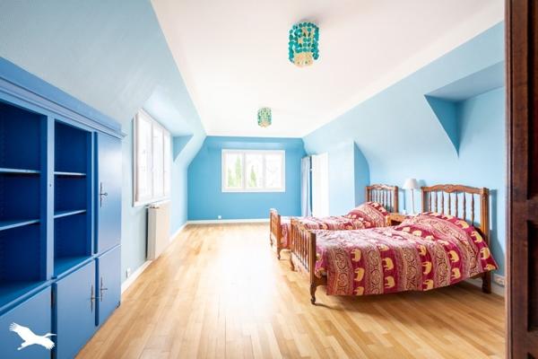 Maison à vendre |                                       Lesneven |                                        9 pièces  |  234 m²