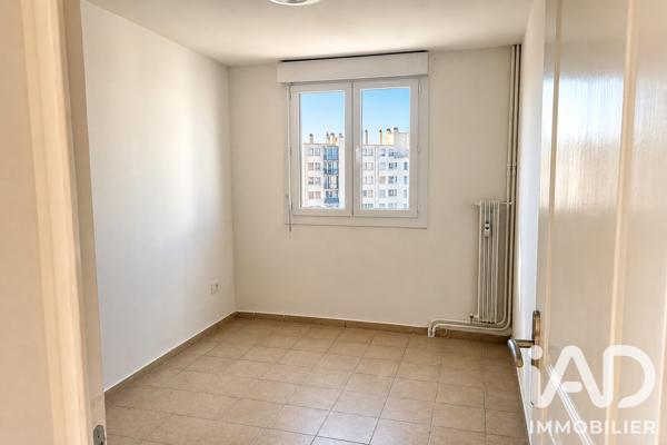 Appartement à vendre 4 pièces 64 m² Nîmes
