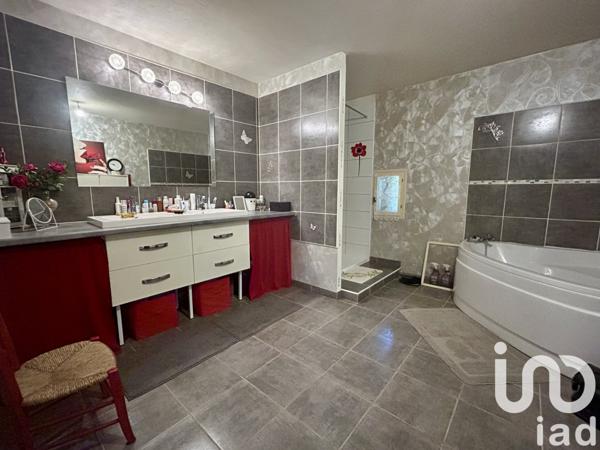 Maison à vendre 3 pièces 163 m² Saint-Sébastien