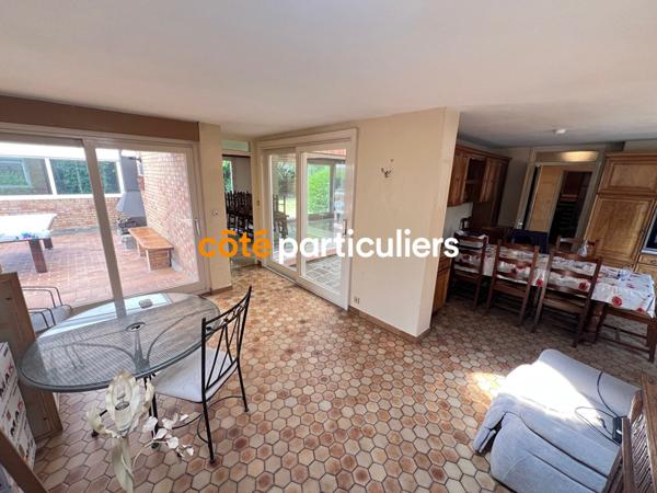 Vente Maison200 m² - 8 Pièces - VILLENEUVE D ASCQ (59650)