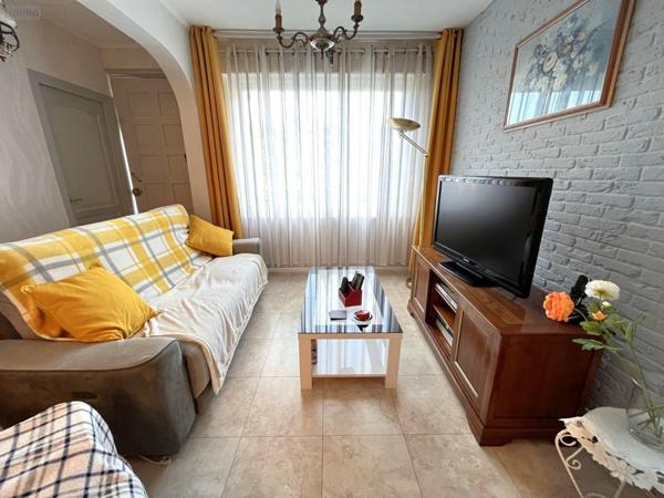 Maison à vendre à Cappelle-la-Grande dans le Nord (59180), ref : L409-1