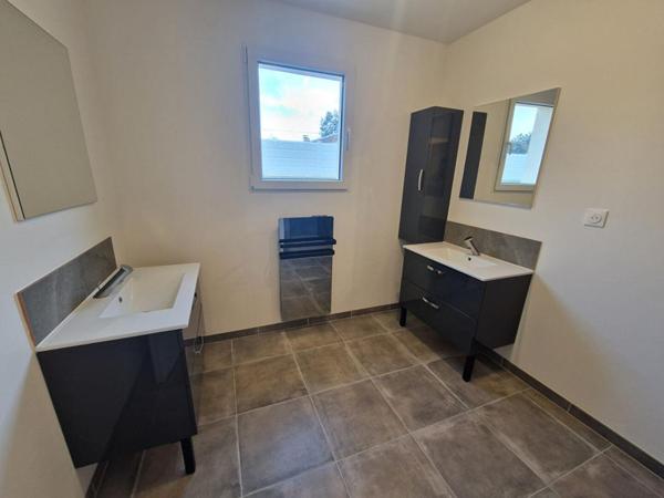 Maison neuve Saint Pierre D'Exideuil 4 pièce(s) 101 m2