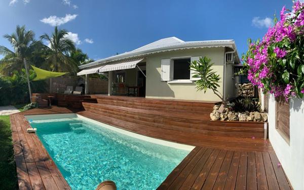 Vente Maison110 m² - 5 Pièces - SAINTE ANNE (97180)