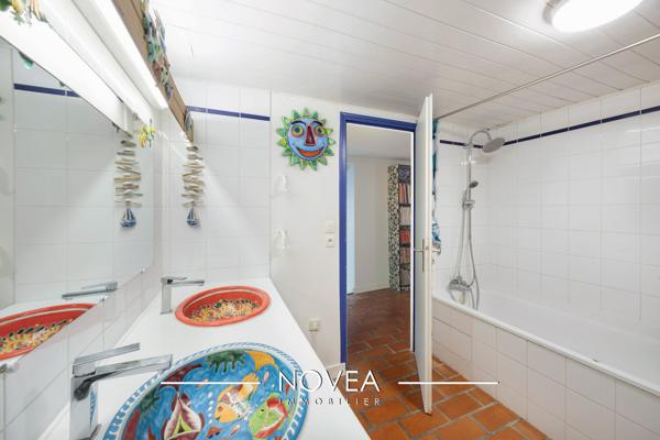 Maison T6 avec jardin et piscine