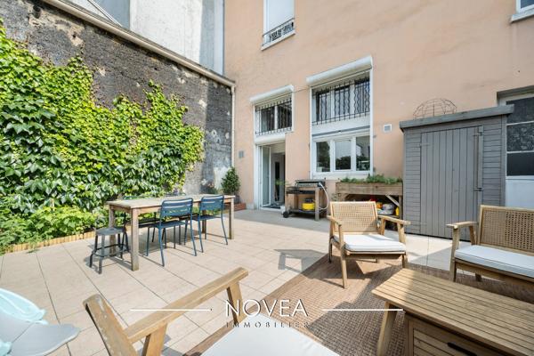 Agréable appartement de type 4 avec terrasse au calme de 40 m2 au coeur d'Oullins