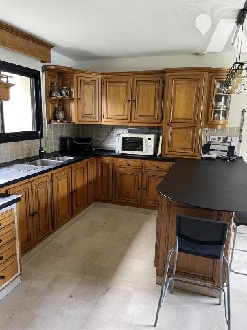 Pavillon d’architecte, 4 chambres, bureau, garage, piscine, jardin 