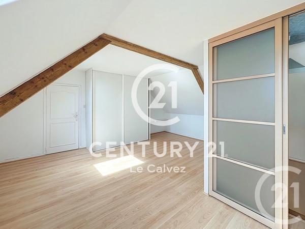 Maison à vendre  8 pièces - 178 m 2   PLOUMAGOAR  - 22
