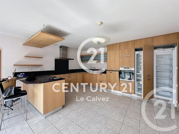 Maison à vendre  8 pièces - 178 m 2   PLOUMAGOAR  - 22